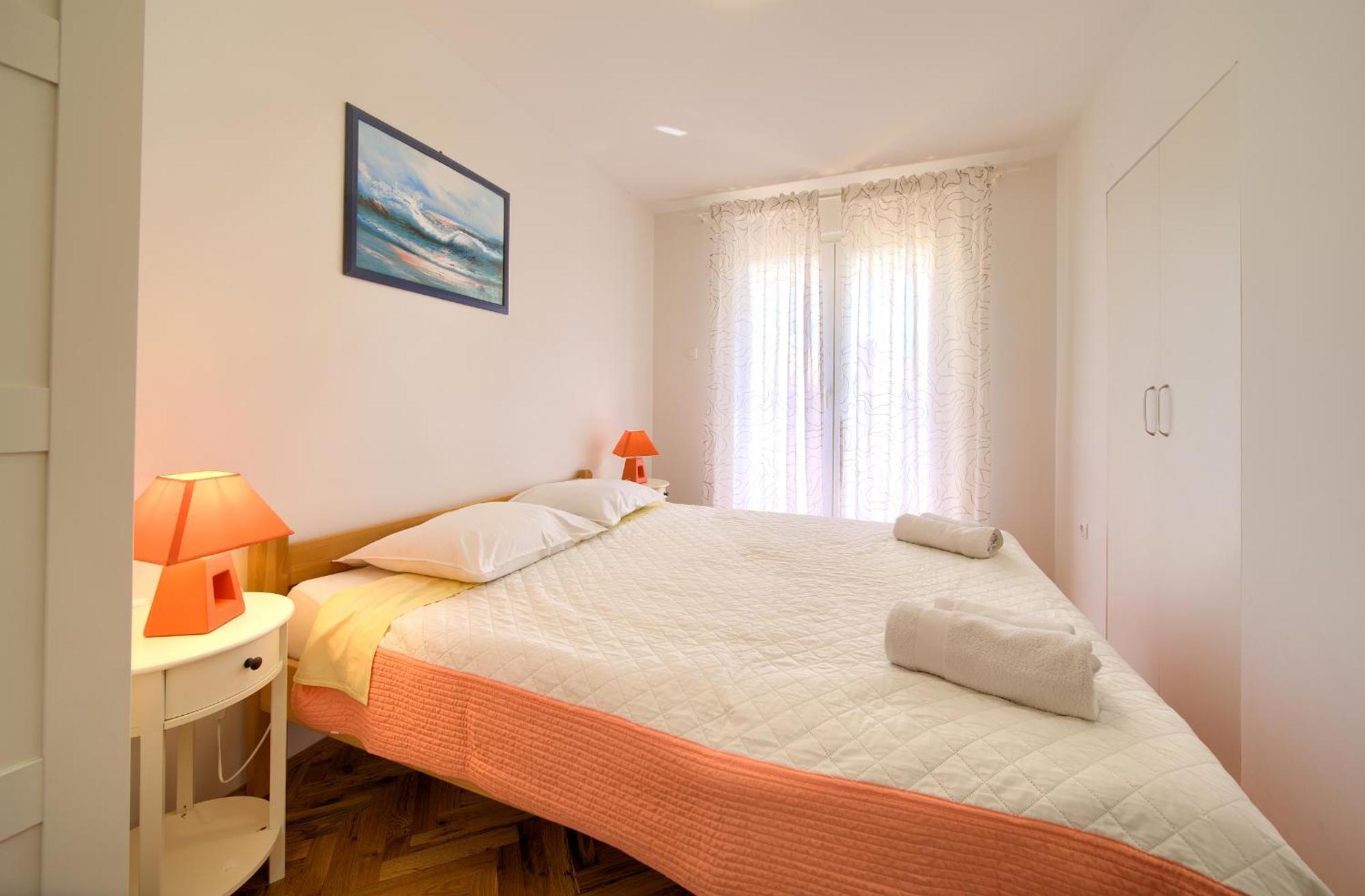 Apartments Rose Кърк Екстериор снимка